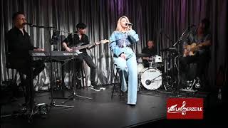 Beatrice Egli quotVolles Risikoquot live mit Band [upl. by Xenos]