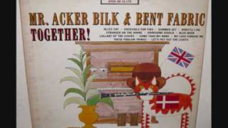 Mr Acker Bilk amp Bent Fabric  Summer Set 1965 duet [upl. by Surbeck173]