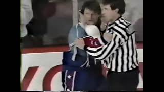 Jeremy Roenick vs Dale Hunter amp Brawl [upl. by Malissia]