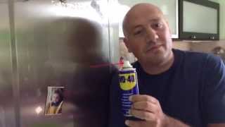 Togliere adesivo con Wd 40 [upl. by Aynatan752]