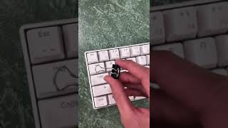 How to Take off Keycaps Without a Keycap Remover  Use a Binder Clip [upl. by Aulea]