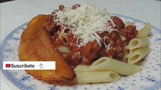 VIDEO CORTO  PASTA CON CARNE MOLIDA VENEZOLANA  CARNE MOLIDA EN SALDA DE TOMATE [upl. by Lanae]