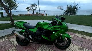 2014 ZX14R Walkaround [upl. by Otrebile]