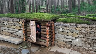 Building SECRET UNDERGROUND WOOD BUNKER amp WARM SURVIVAL SHELTER in The Forest [upl. by Zephaniah666]