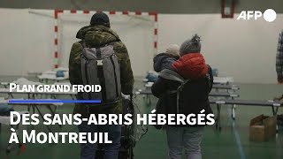 Plan grand froid des sansabris accueillis dans un centre dhébergement durgence à Montreuil  AFP [upl. by Delilah]