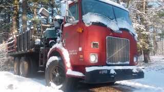 Caterpillar Diesel 3306 COLD START on a Winter Day [upl. by Amhsirak33]