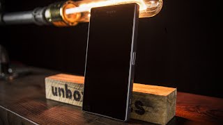 Sony Xperia Z5 Compact Review  Unboxholics [upl. by Anivas]