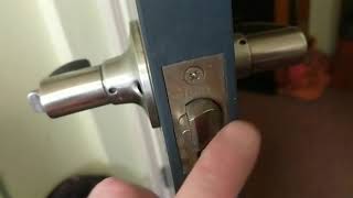 PSA Firsttry quotlockpickingquot a common door handle in under 5 seconds [upl. by Loresz]