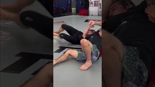 Back roll to finish the D’arce Front headlock made easy is now available on Jujiclub [upl. by Anoval]