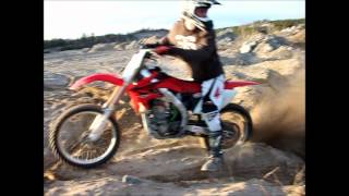 Gravelpit ridin CRF 450 [upl. by Eceeryt]