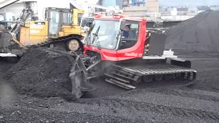 Pistenbully 300 polar Greentech vs D6T charbon essai 1 [upl. by Aterg]