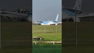 TUI Boeing 787 Dreamliner arrives at Birmingham Airport September 24 [upl. by Zaller]