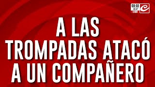 Salvaje golpiza en el aula se filmó atacando a las trompadas a un compañero [upl. by Yeldahc904]