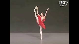 高田茜 AKANE TAKADA エスメラルダのVa バレエ ballet [upl. by Eglanteen863]