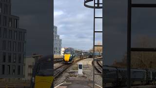 GWR 800305 arrives into Bristol Temple Meads [upl. by Aronos]