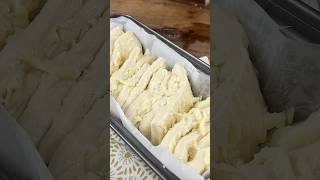 Pâine cu usturoi 🧄 paine mickysfood youtubeshorts reteterapide reteteusoare breadwithgarlic [upl. by Isma307]