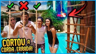 CASAL VS CASAL NÃO CORTE A CORDA ERRADA  IPHONE CAIU NA PISCINA   REZENDE EVIL [upl. by High736]