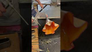 Glassblower defies gravity viral viralshort subscribe [upl. by Beverly]