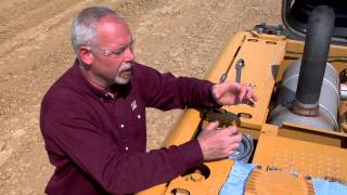 Properly Changing Return Filter on Cat® Hydraulic Excavators [upl. by Norri]