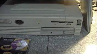 An Old CDROM Drive Plays a CDRW Disc [upl. by Gordie907]