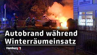 Böse Überraschung für Räumdienst Geparktes Auto steht plötzlich in Flammen [upl. by Nilre]