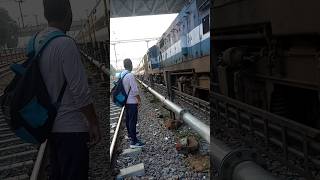 Station pa train ayaa gayi 😃😃 trending viralvideo locopilot station shorts [upl. by Karlik]