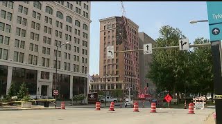 Realty Building demolition continues in Youngstown [upl. by Crary]