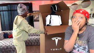 Deshae Frost Order A HOOD TESLA ROBOT￼ 🤣 Bad Idea Reaction Video [upl. by Atika648]