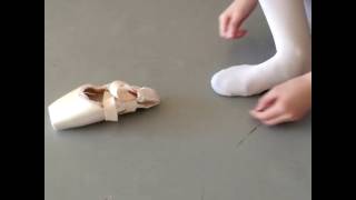 How to put on pointe shoes amazingly quick at Bay Ballet Academy Ballerina professional point shoe [upl. by Malvia]