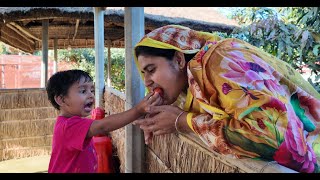 একমাত্র মায়েরাই পারে নিজে না খেয়ে সন্তান কে খাওয়াতে  Doyel Agro [upl. by Sorensen615]