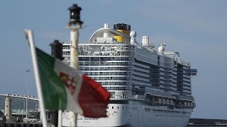 Coronavirus in 7000 bloccati su nave da crociera a Civitavecchia [upl. by Haimarej]