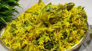 Simple And Easy Chicken Matar Pulao  Indian Chicken Rice Recipe  Quick Easy Chicken Pulao Recipe [upl. by Nivlag264]