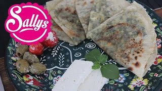 Gözleme mit Spinat und Schafskäsefüllung selber machen  türkische Spezialität  auch vegan möglich [upl. by Danieu]