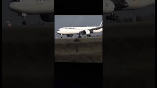 Aterrizajes forsozoparati aviation accidenteaereo aterrizajeforzoso humor crash aviones edit [upl. by Sello]