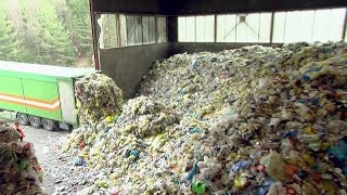 Lehrfilm quotAbfall – Vermeidung Entsorgung Recyclingquot  Ausschnitt [upl. by Annalla]