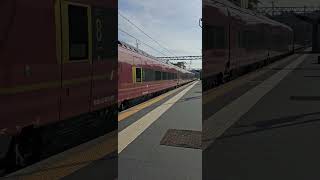 Incrocio nella Stazione di CivitacastellanaMagliano tra Italo e Frecciarossa 1000 trainspotting [upl. by Ledba759]