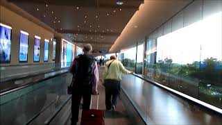 HD Very long travelator way at Venice Marco Polo airport  Schindler travelators [upl. by Dunton]