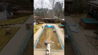 Reformando a piscina com vinil fy limpeza satisfying pool satisfy reforma piscinas verão [upl. by Naginarb]