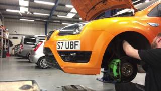 How To Lower A Ford Focus ST MK2 225 Eibach Pro Kit Springs [upl. by Avehs]