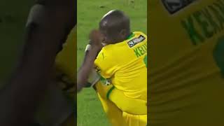 Hlompho Kekana beats Wayne Sanderlands again with a LONG RANGE GOAL Mamelodi Sundowns vs Pirates [upl. by Zerlina]