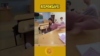 O professor da faculdade salvou o dia com sua atitude incrível ❤️ [upl. by Peedsaj]