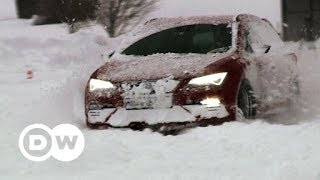 Seat Wintertest Sicher unterwegs auf Eis und Schnee  DW Deutsch [upl. by Firehs]