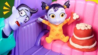 Vampirina Toys 👻 Nosy stains the car with chocolate 🍫🎂 [upl. by Euqinomahs]