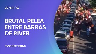 Brutal pelea entre dos facciones de la barra de River que terminó con 30 detenidos [upl. by Ard]