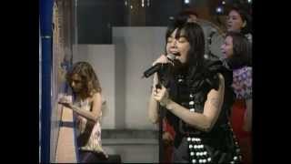 Björk  Pagan Poetry and Generous Palmstroke live on Japanese TV 2002 [upl. by Ycat]