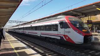 RENFE Class 465 023  071 departing Villaverde Alto 251123 [upl. by Anelrats]