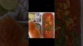 Spicy misal pav recipe Kolhapuri Misal Pav Tarri Matki Usal  misal pav  poojas recipe world [upl. by Assenyl]