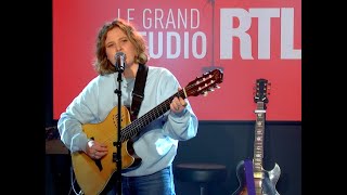 Emma Peters  Holidays Live  Le Grand Studio RTL [upl. by Ardnazil465]