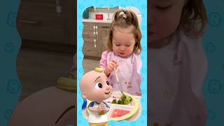 Baby Sister Eats Her Broccoli Yes Yes Vegetables Playtime cocomelon sisters shorts [upl. by Cookie]