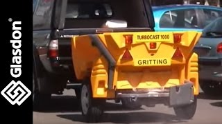 Glasdon UK  how to use  directional spreading  Turbocast 1000™ towable gritter [upl. by Husha]